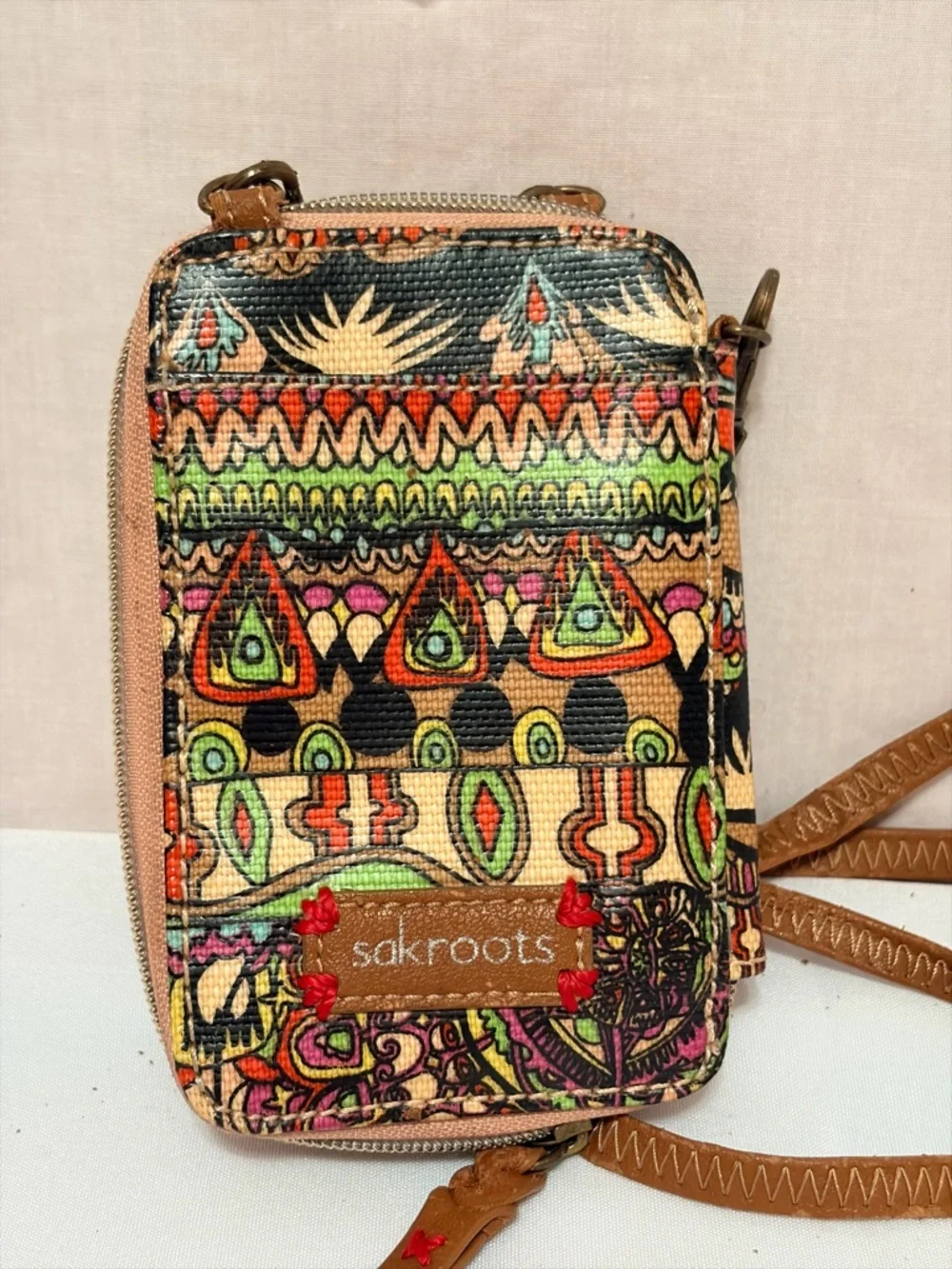 SakRoots Boho Printed Crossbody Phone Wallet in Multi-Color - Picture 3 of 6
